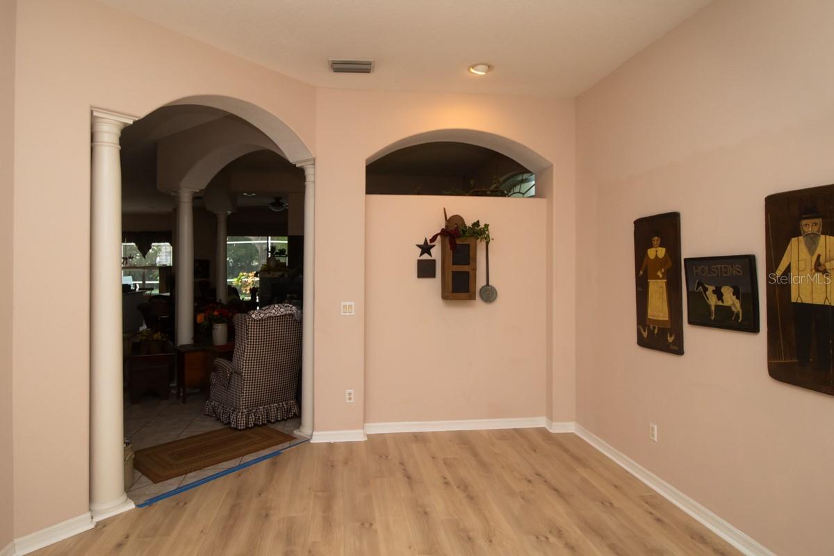 5260 Hammock Cir Property Photo 6