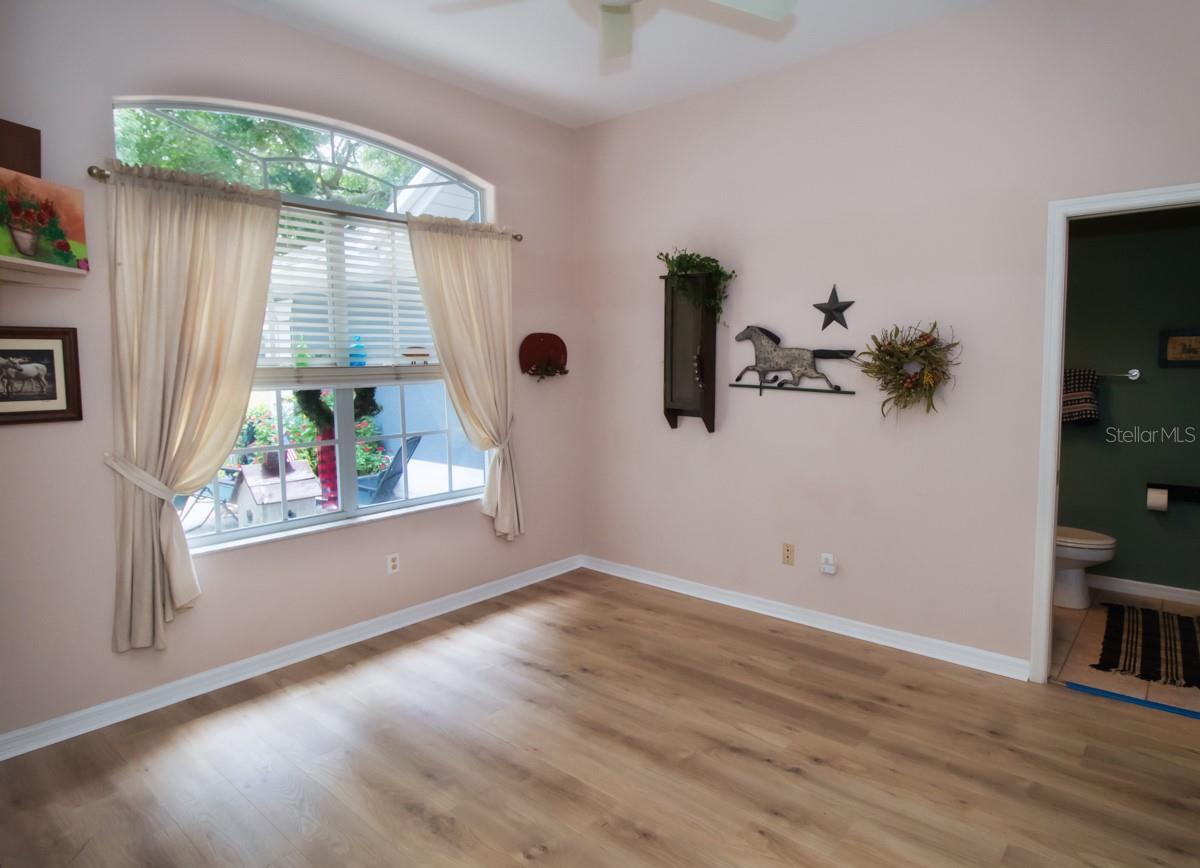 5260 Hammock Cir Property Photo 7