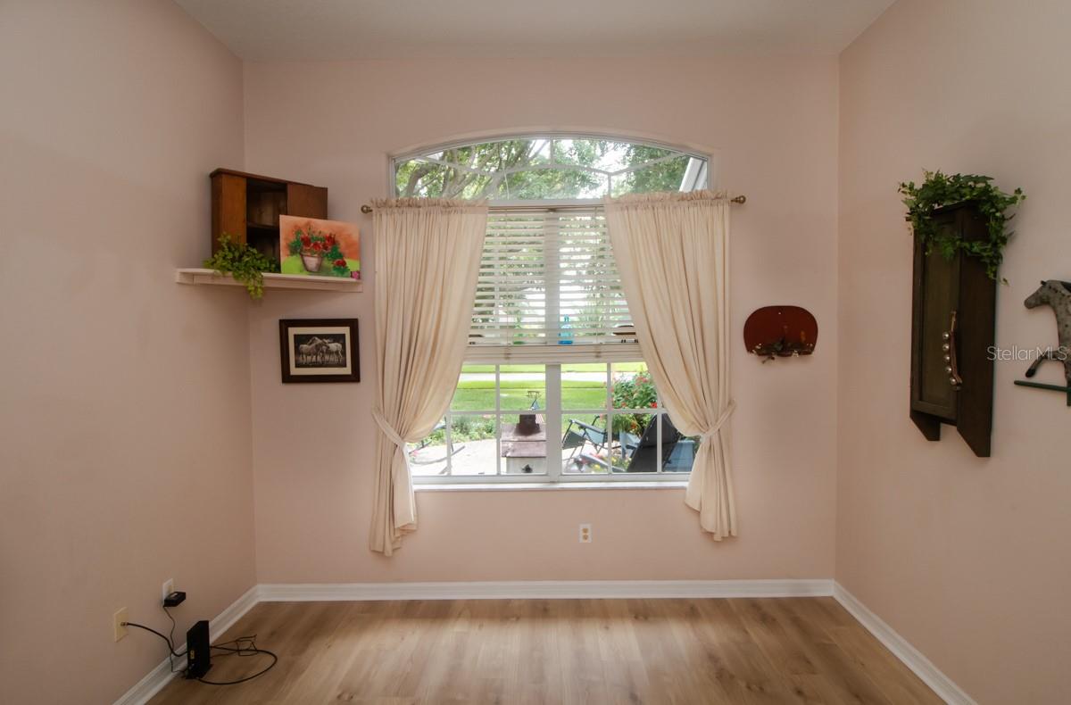 5260 Hammock Cir Property Photo 8