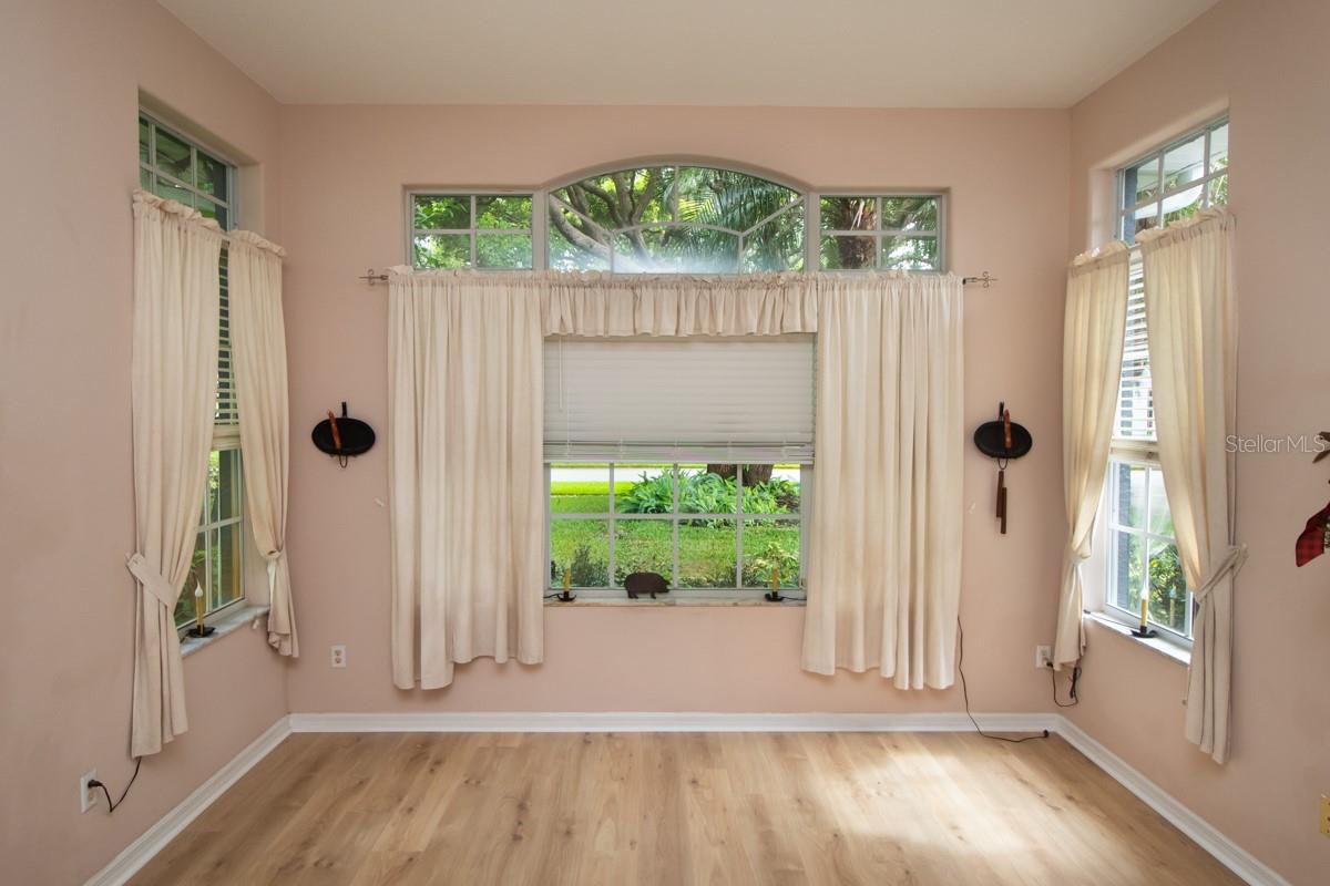 5260 Hammock Cir Property Photo 10