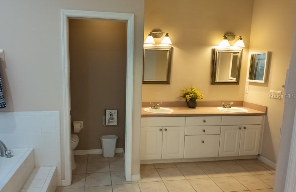 5260 Hammock Cir Property Photo 27