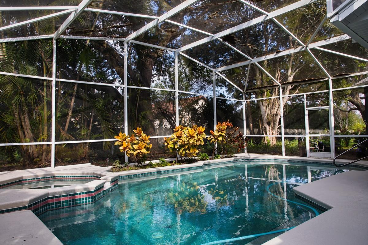 5260 Hammock Cir Property Photo 32