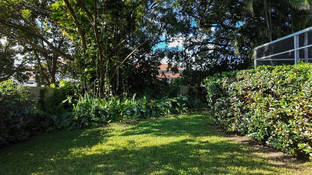 5260 Hammock Cir Property Photo 39