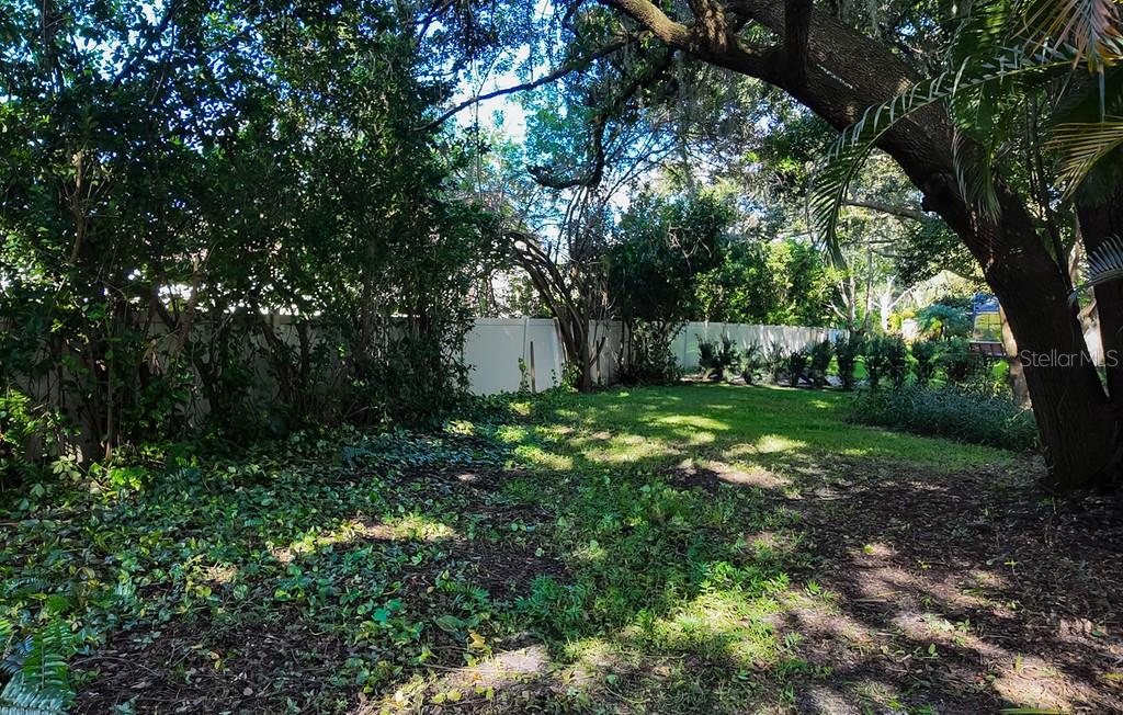 5260 Hammock Cir Property Photo 40