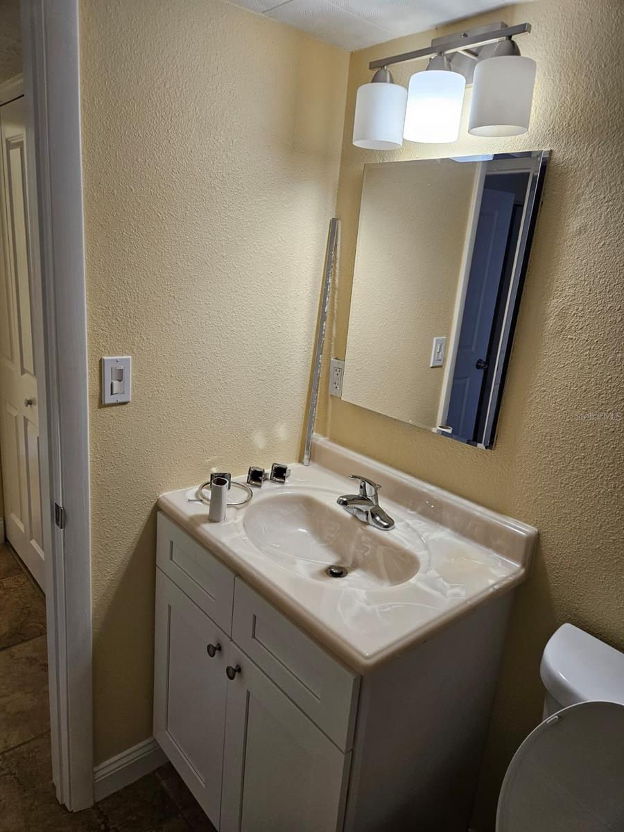 2424 W Tampa Bay Blvd #i102 Property Photo 4