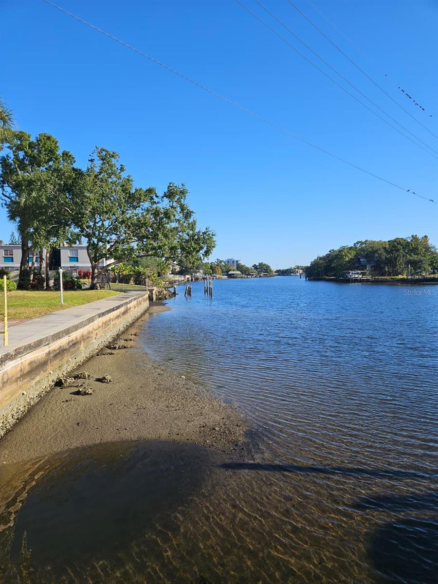 2424 W Tampa Bay Blvd #i102 Property Photo 10