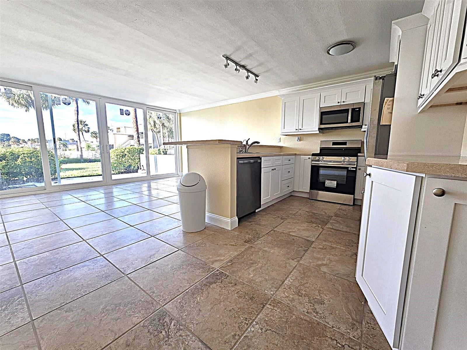 2424 W Tampa Bay Blvd #i102 Property Photo 14