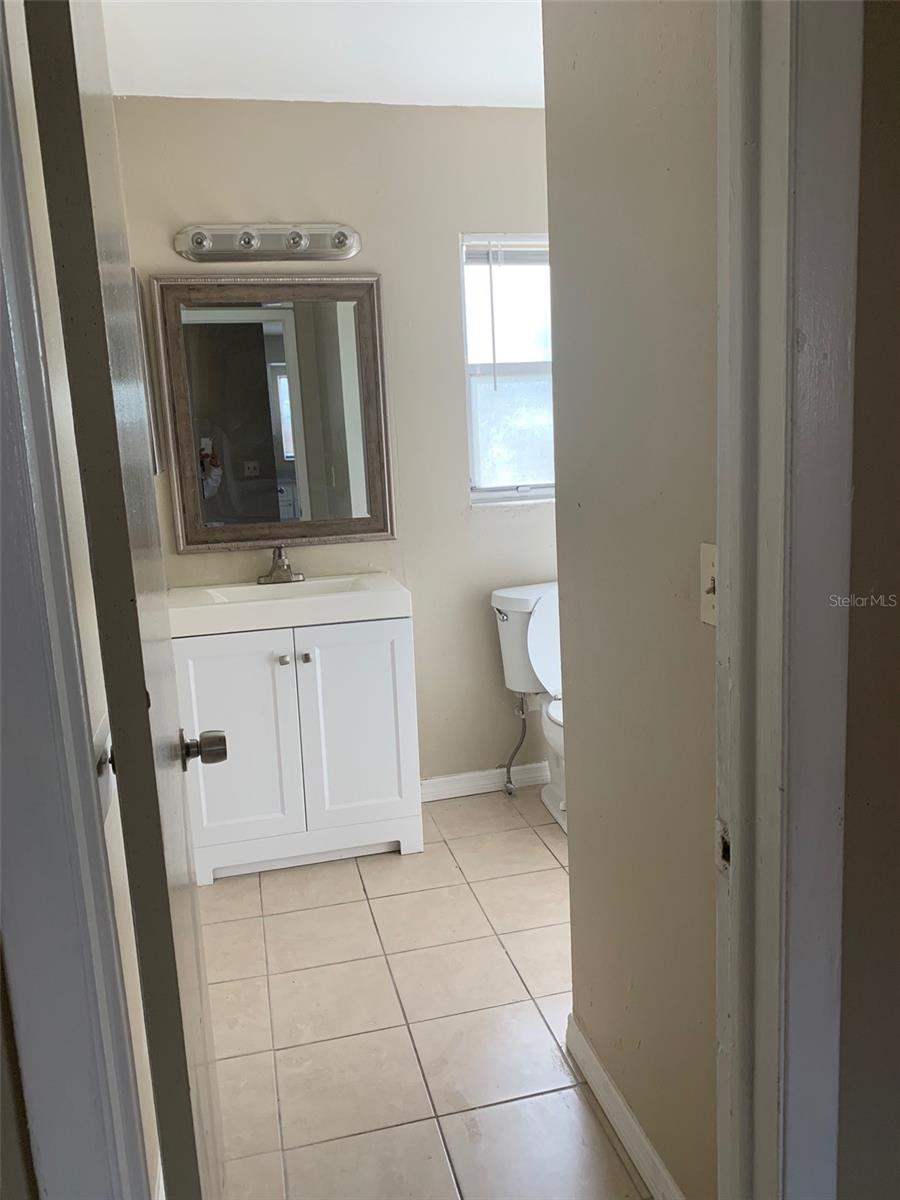 9502 Banyan Ave #a Property Photo 14