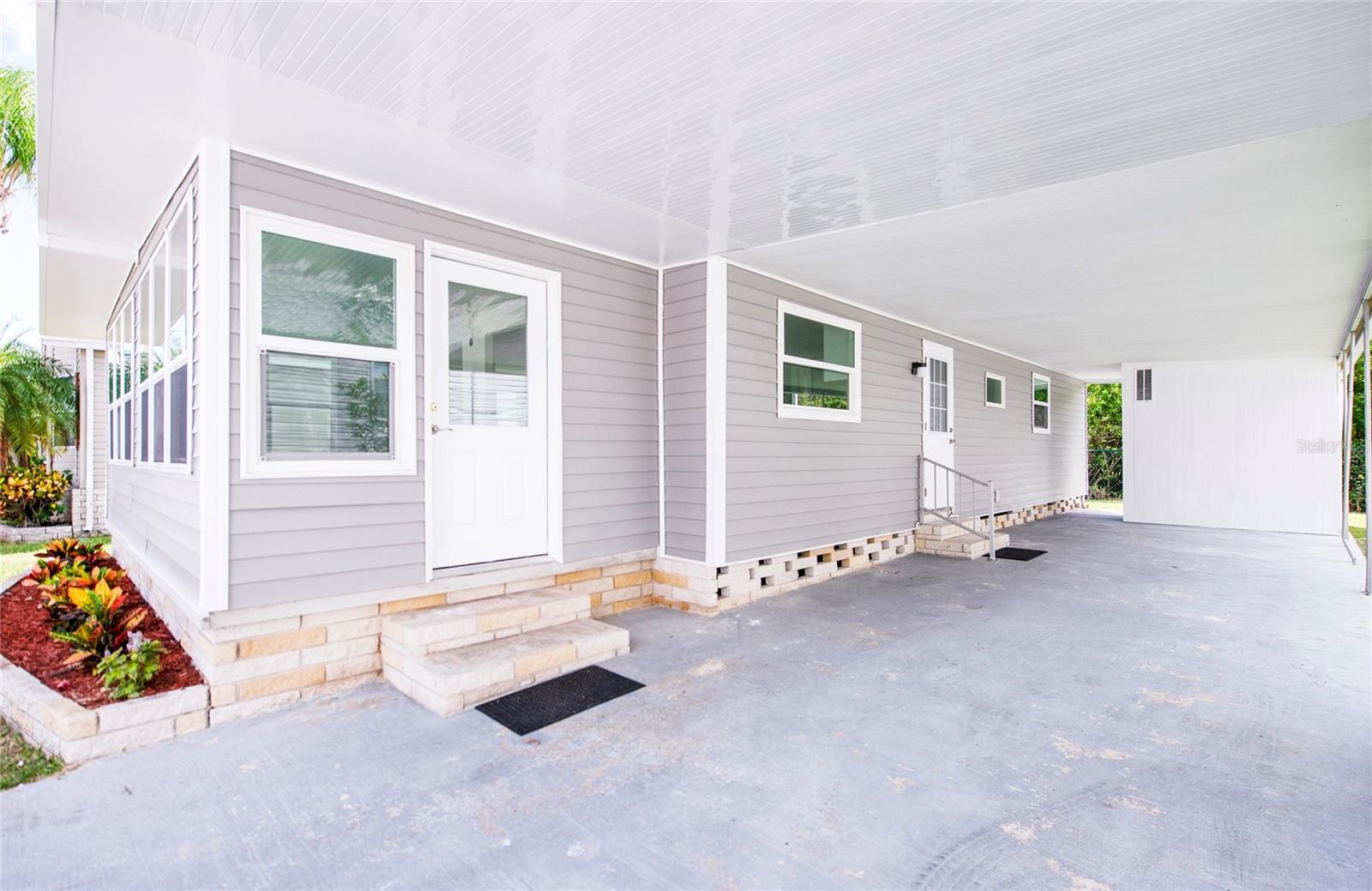 18675 Us Highway 19 N #415 Property Photo 4