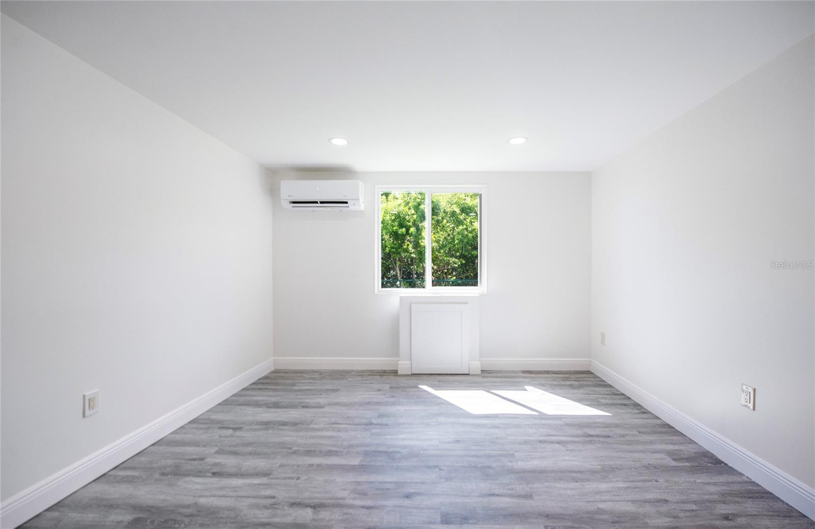 18675 Us Highway 19 N #415 Property Photo 24