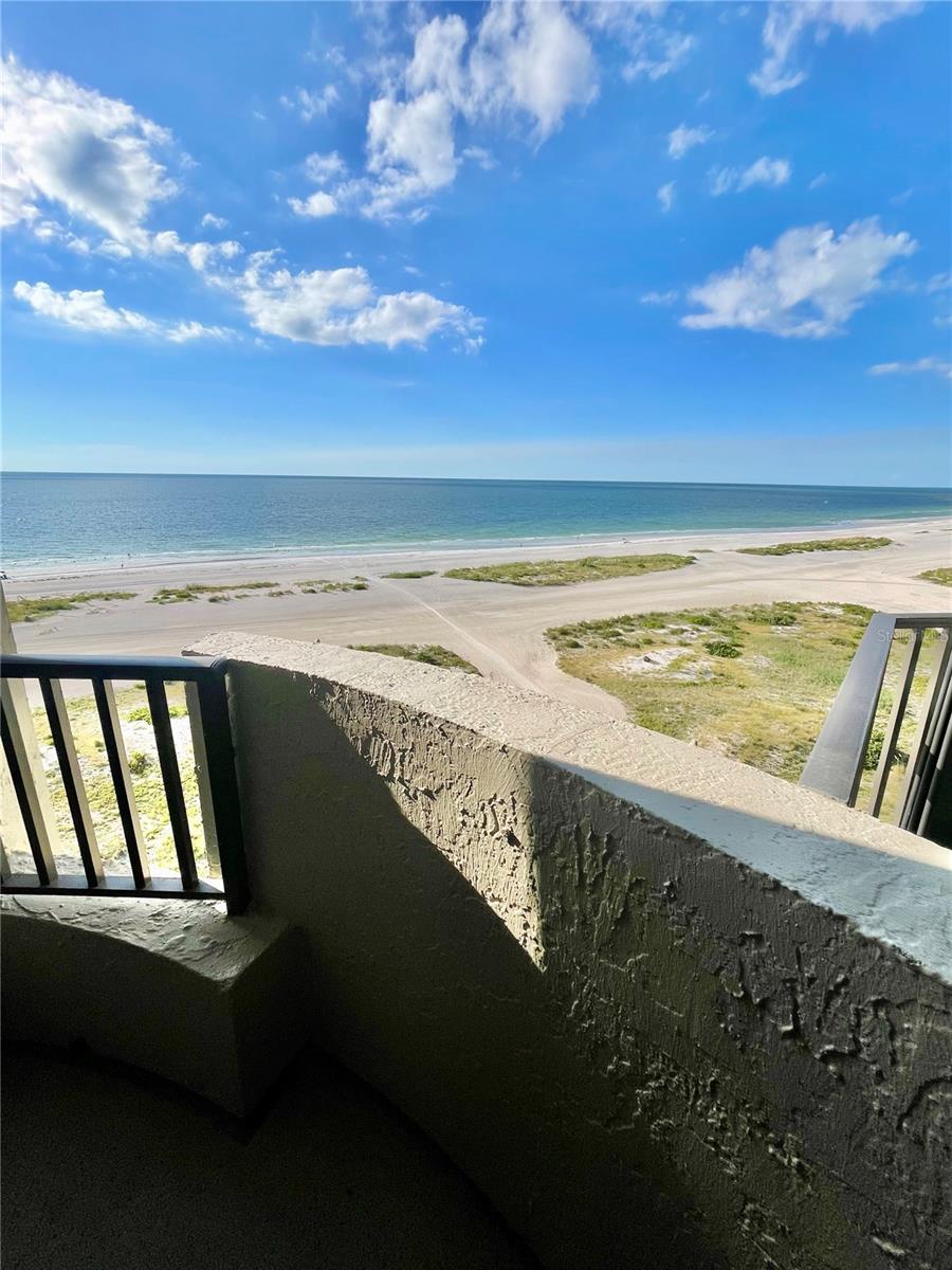 1290 Gulf Blvd #1003 Property Photo 3