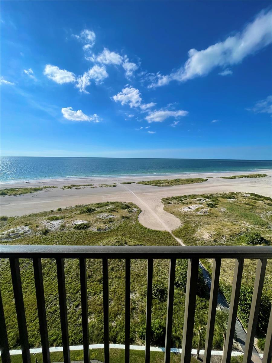 1290 Gulf Blvd #1003 Property Photo 4