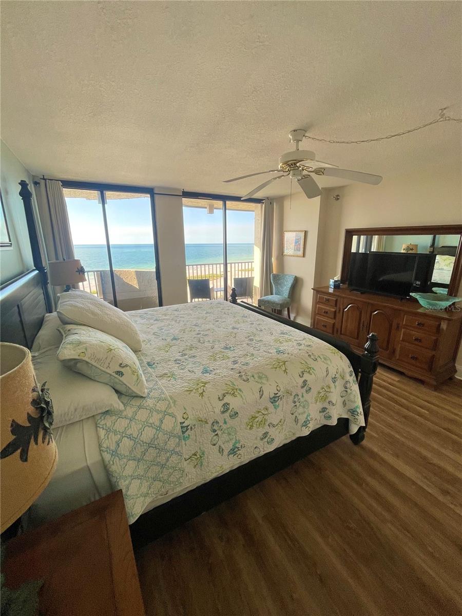 1290 Gulf Blvd #1003 Property Photo 18