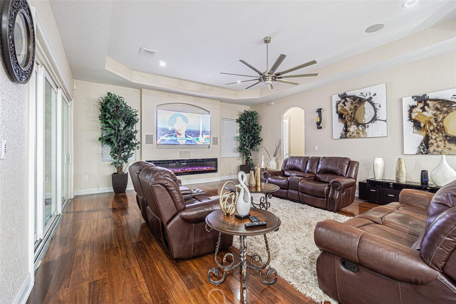 13102 Done Groven Dr Property Photo 10