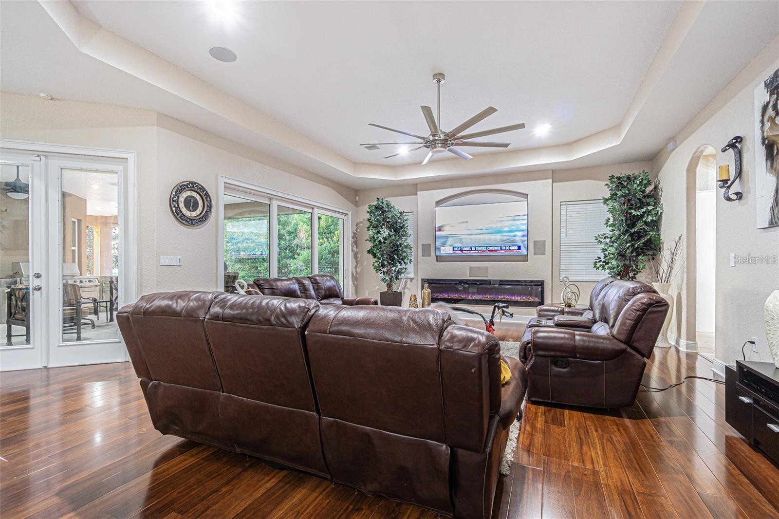 13102 Done Groven Dr Property Photo 11