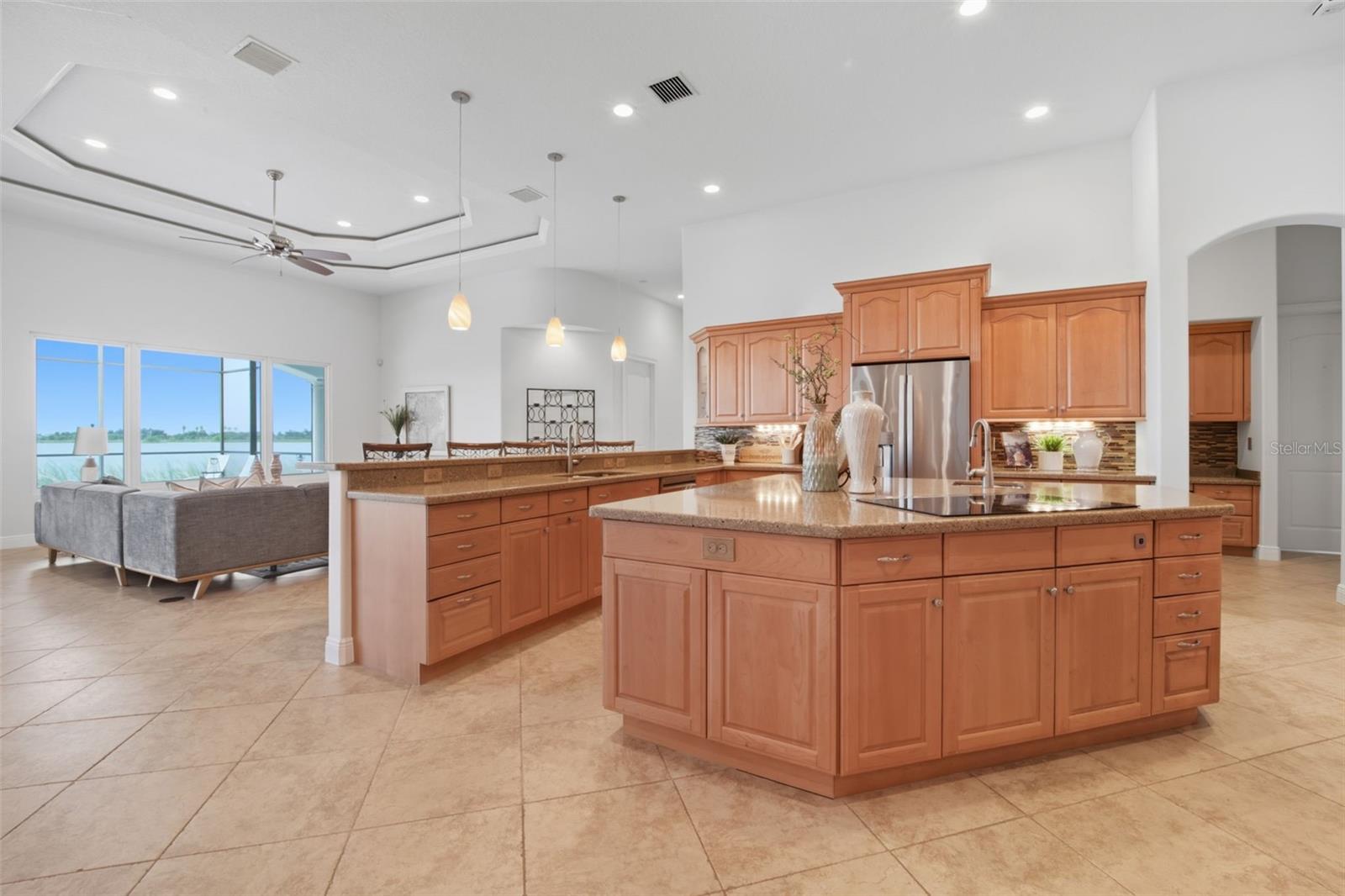 3215 Gulf City Rd Property Photo 46