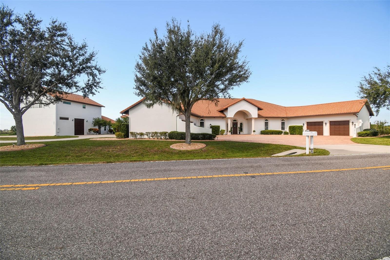 3215 Gulf City Rd Property Photo 90