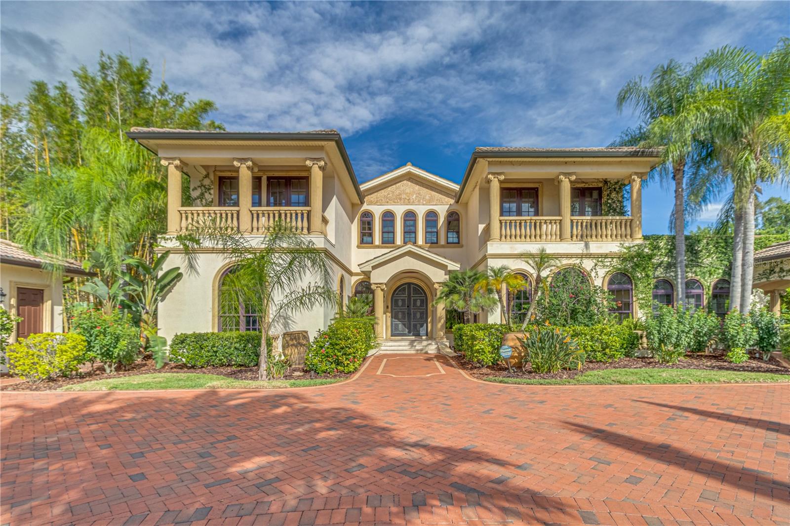 117 BELLAMERE PALMS CT