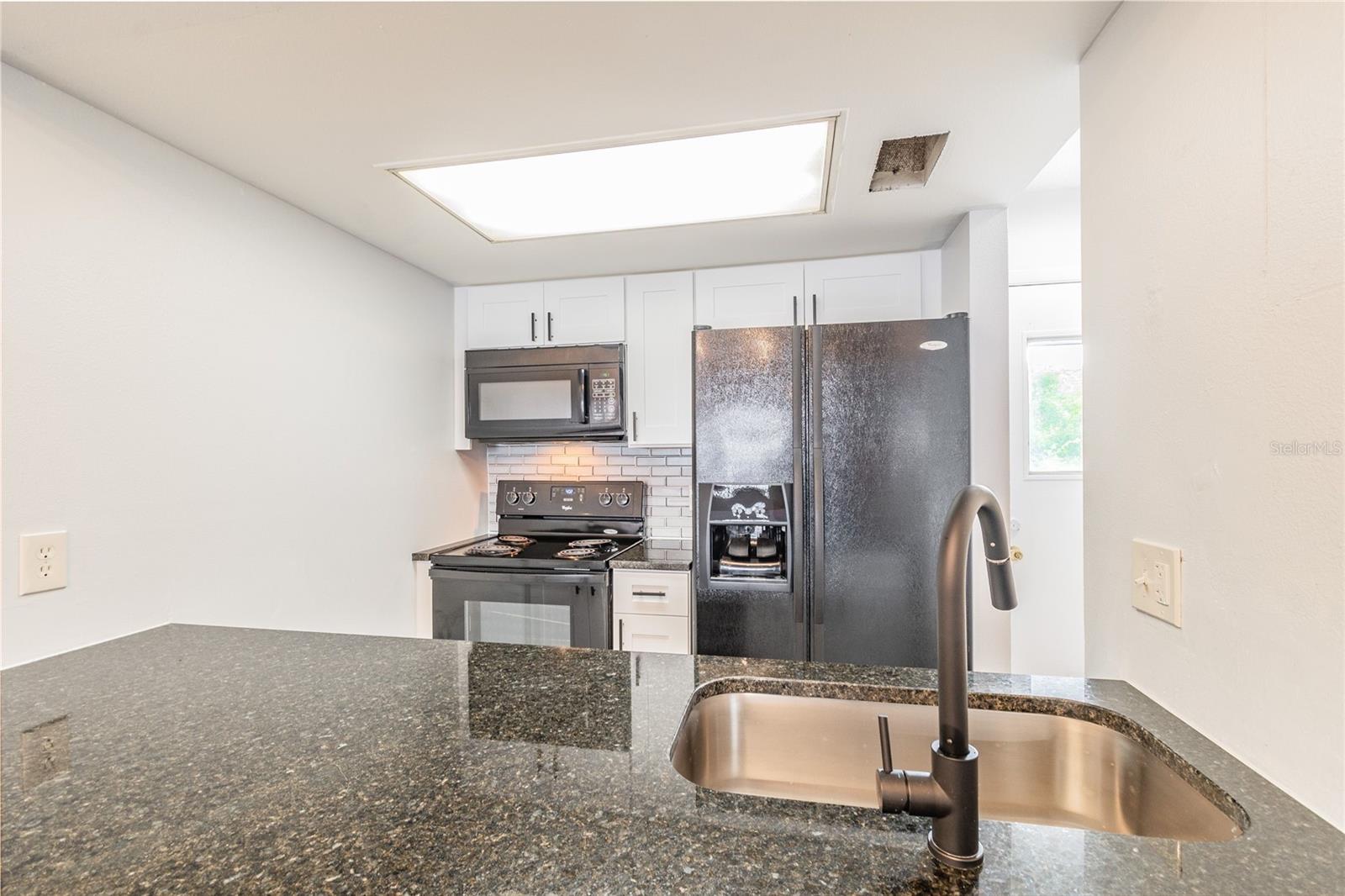 4907 W Mcelroy-a Ave #h209 Property Photo 6