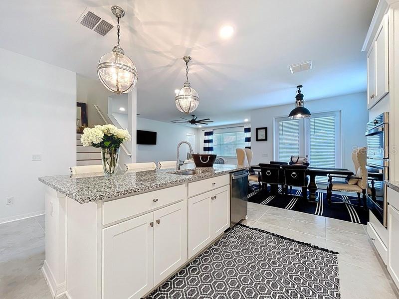 2450 Sunny Pebble Loop Property Photo 12