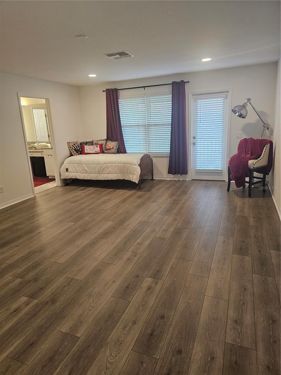 2450 Sunny Pebble Loop Property Photo 30