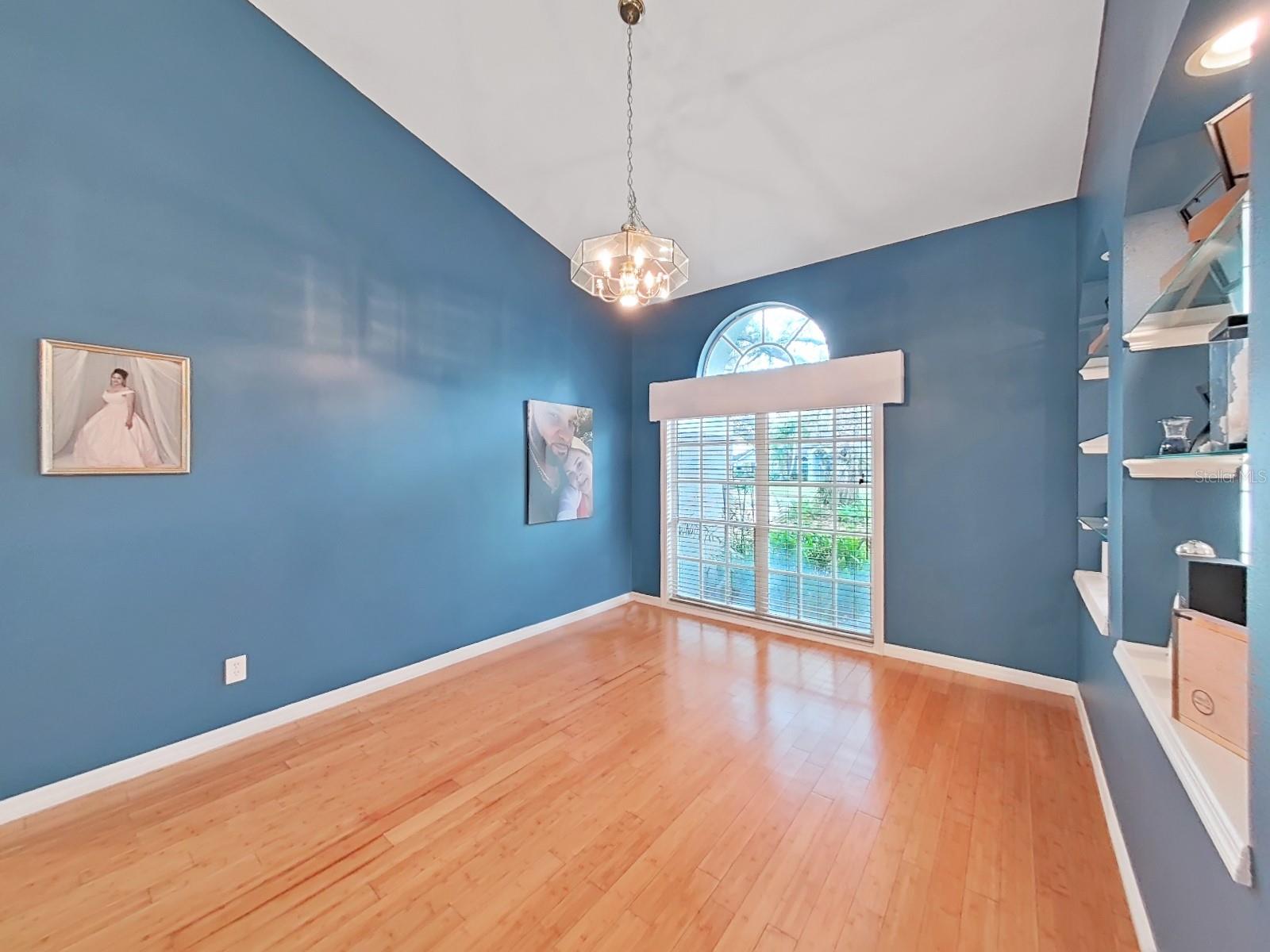 17307 Oak Ledge Dr Property Photo 12