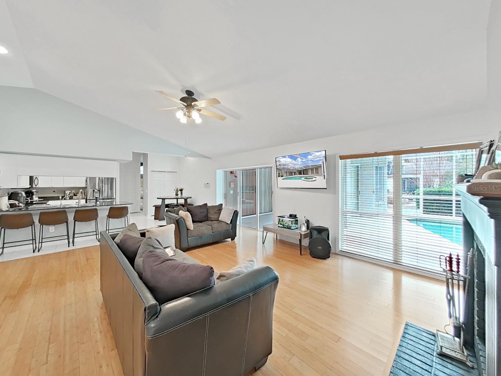 17307 Oak Ledge Dr Property Photo 15