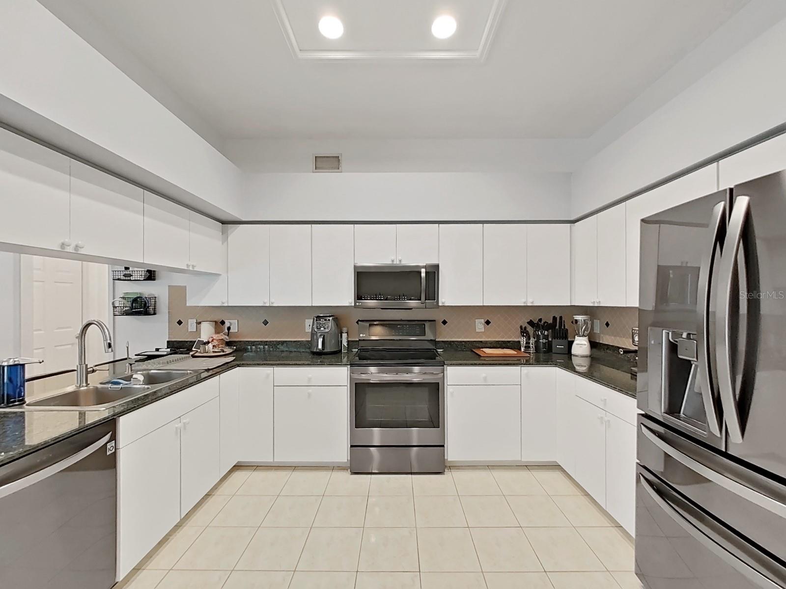 17307 Oak Ledge Dr Property Photo 19