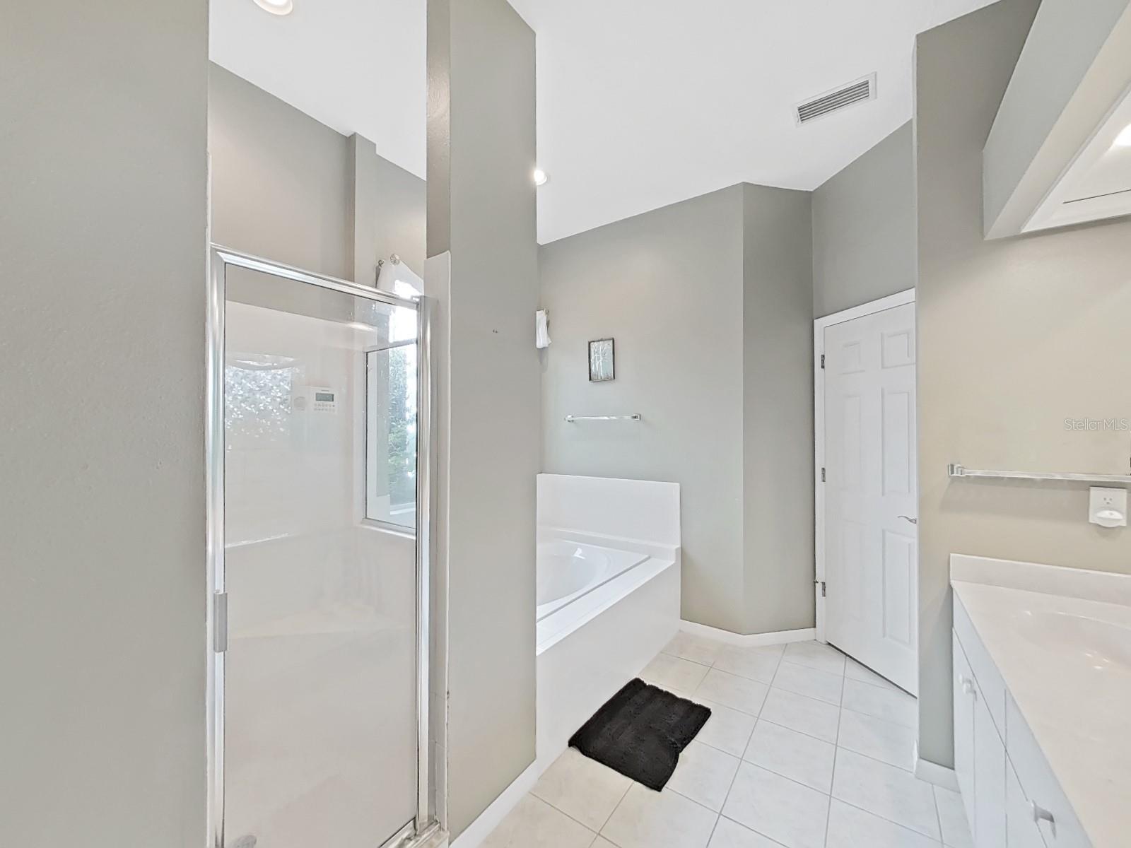 17307 Oak Ledge Dr Property Photo 35