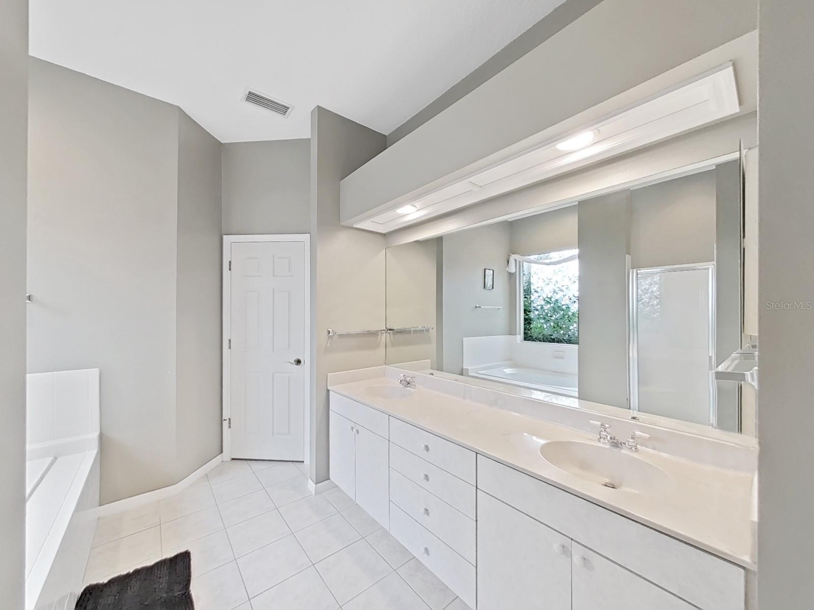17307 Oak Ledge Dr Property Photo 36