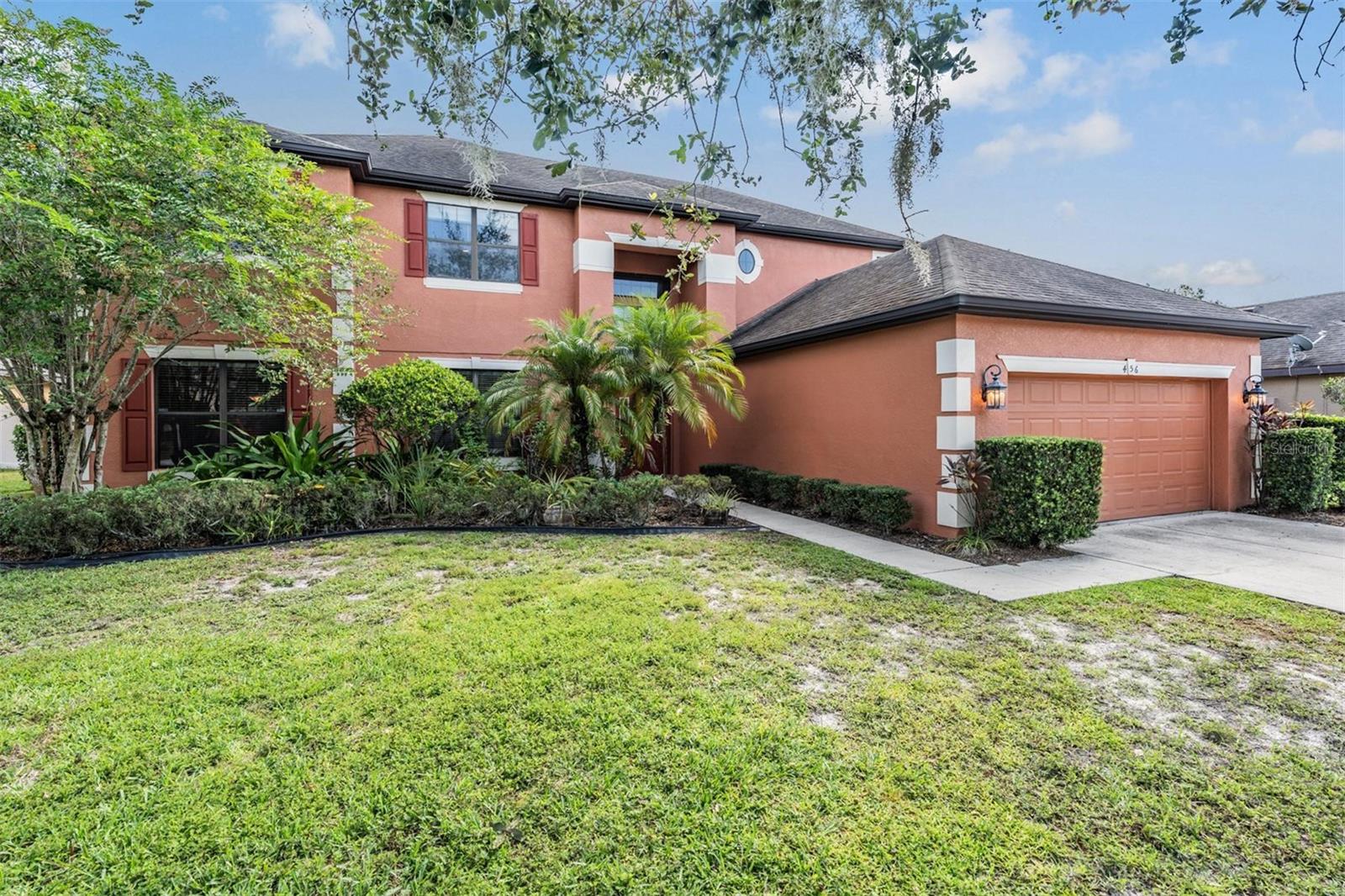 456 Oak Landing Blvd Property Photo 2