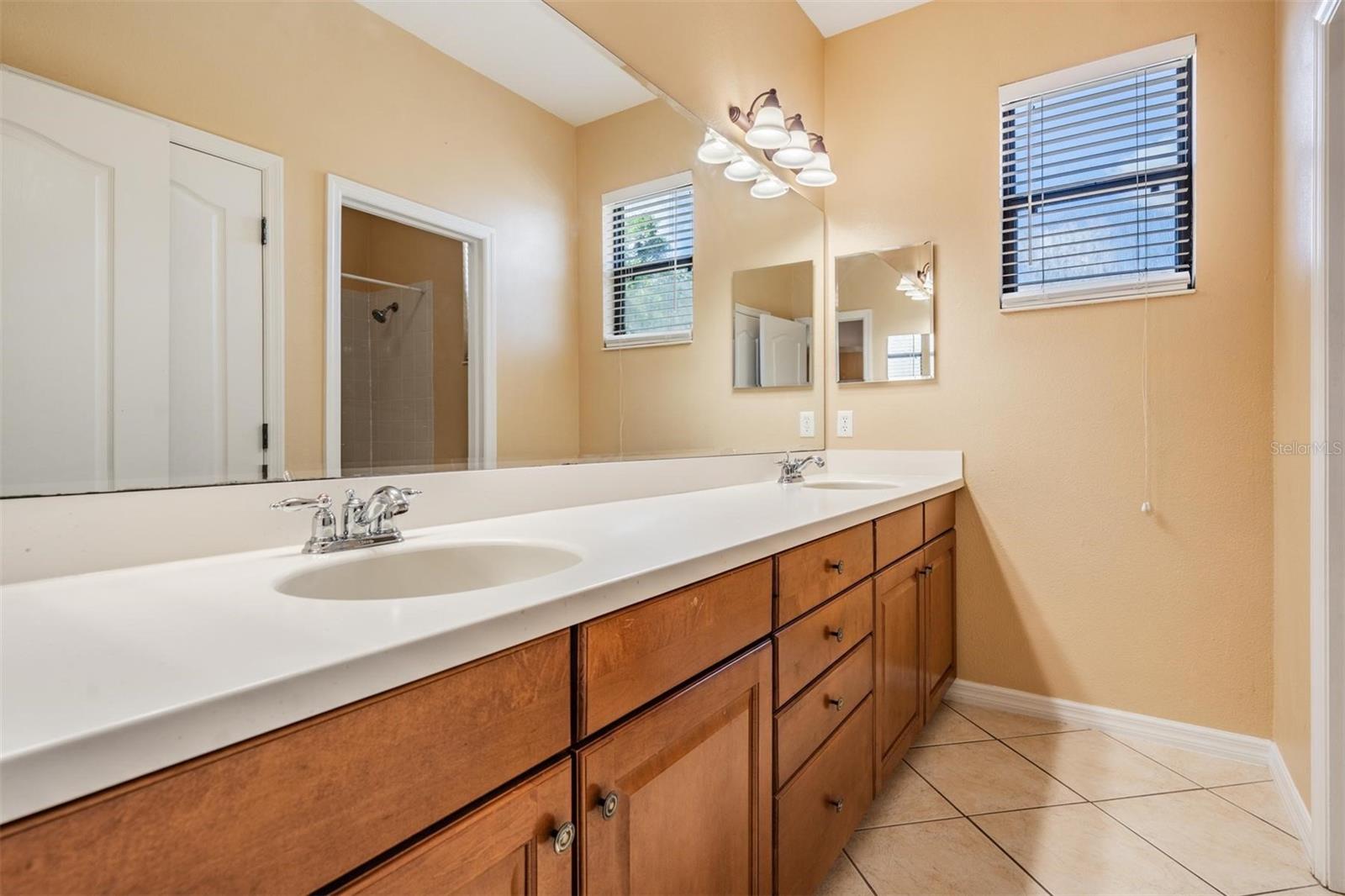 456 Oak Landing Blvd Property Photo 40