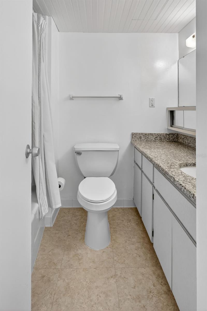 31 Island Way #408 Property Photo 38