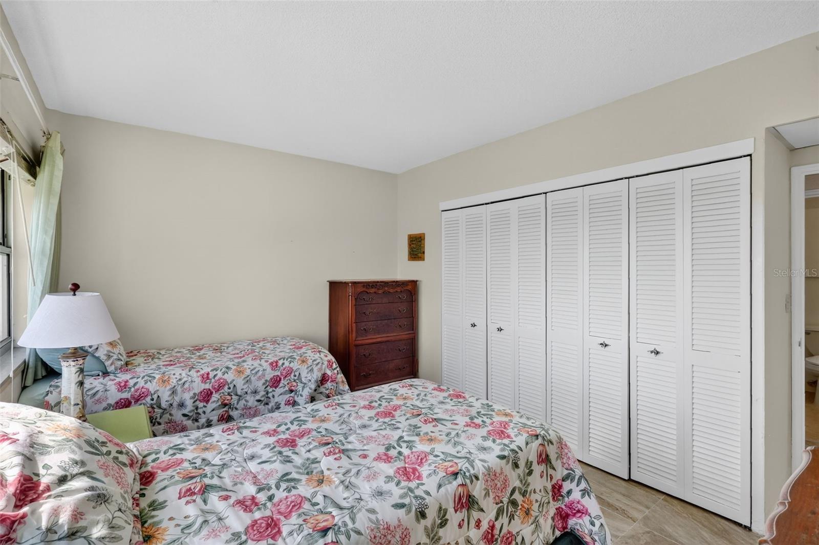 31 Island Way #408 Property Photo 43