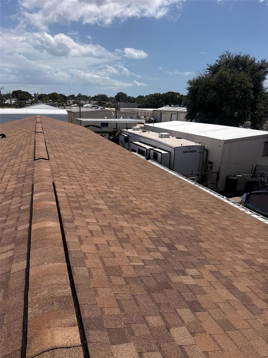 6401 35th St N Property Photo 3