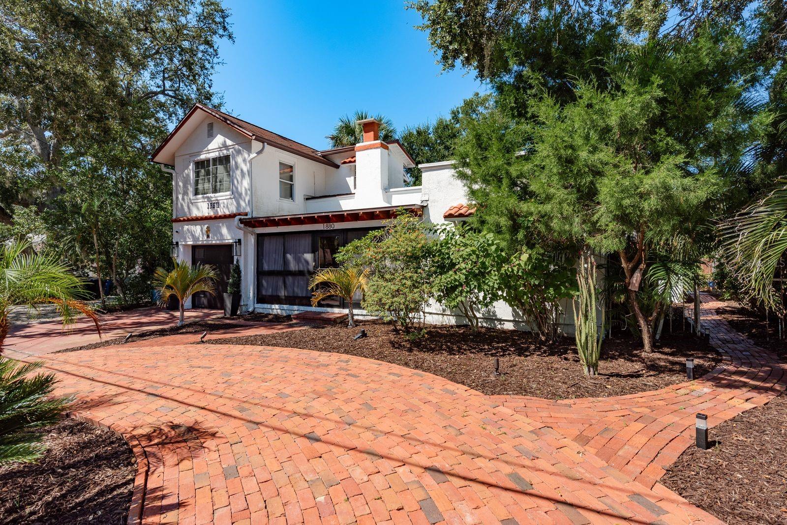 1880 N Washington Ave Property Photo 4
