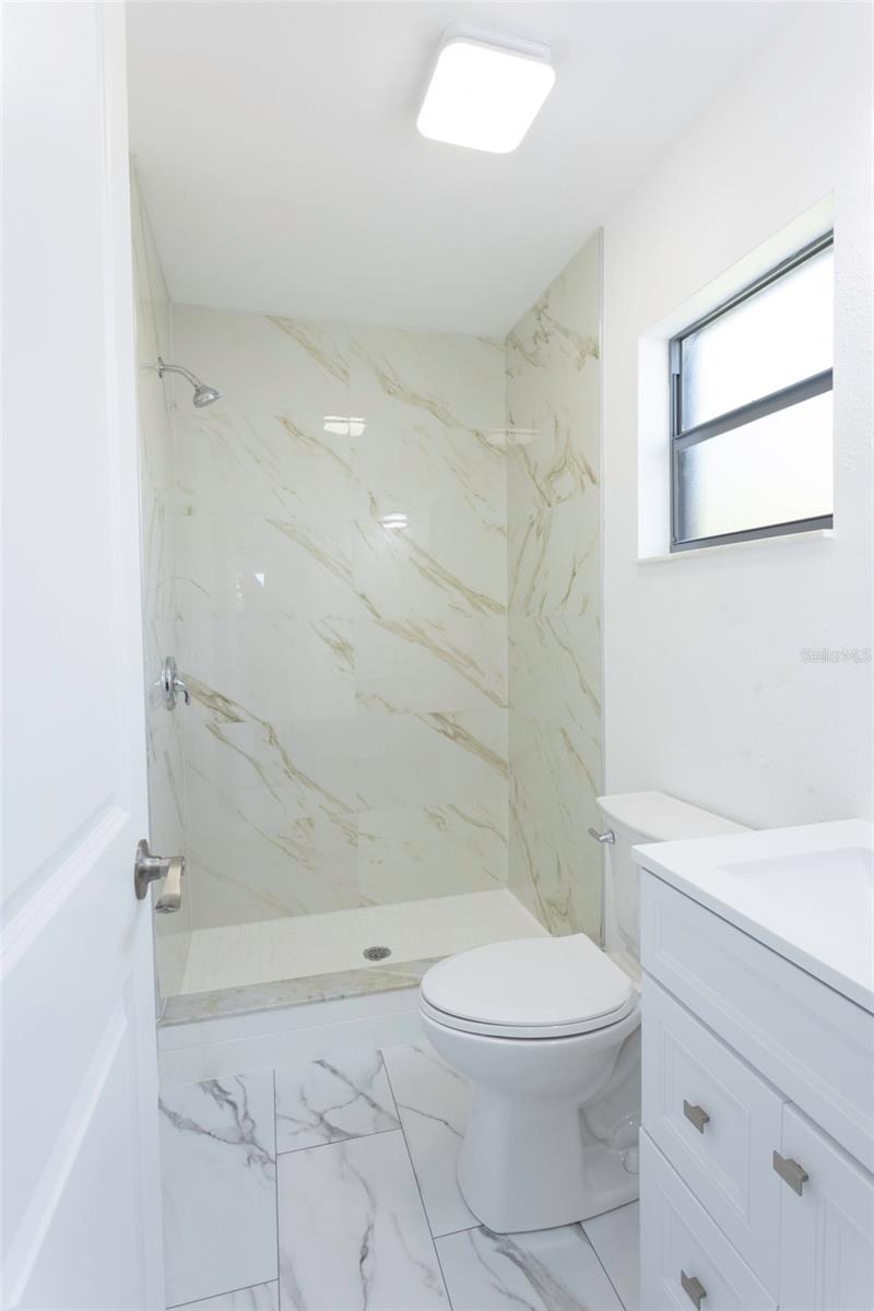 14820 Atlantic Ave Property Photo 12