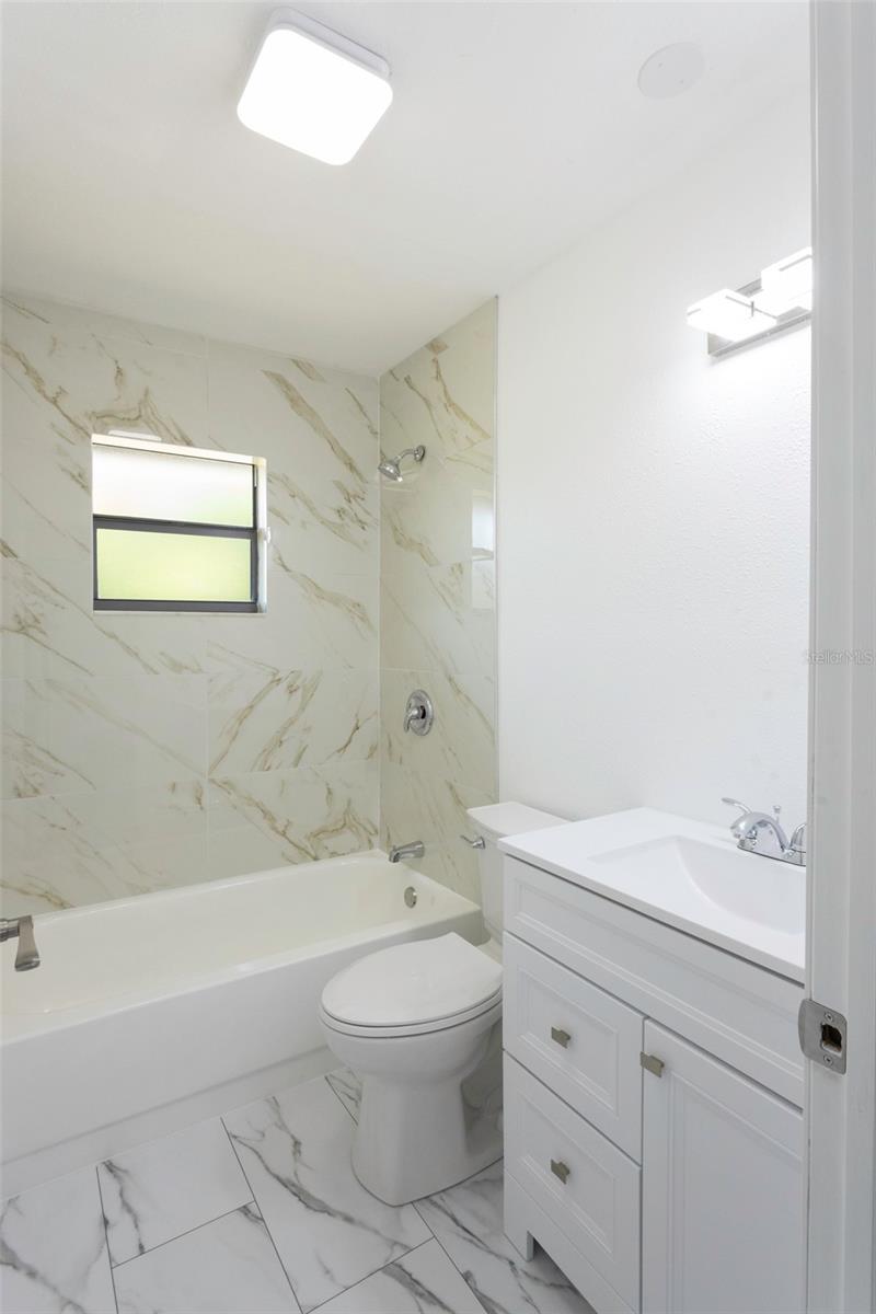 14820 Atlantic Ave Property Photo 19
