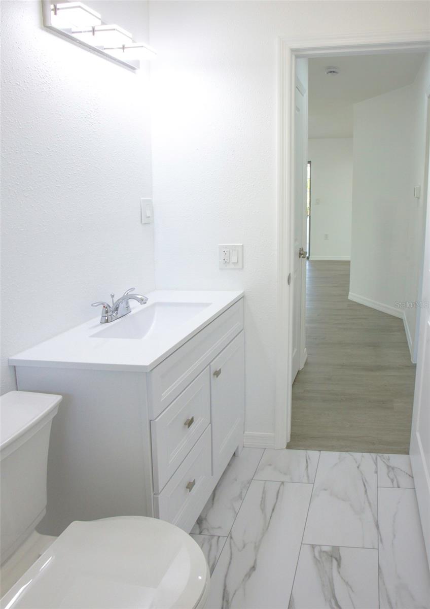 14820 Atlantic Ave Property Photo 20