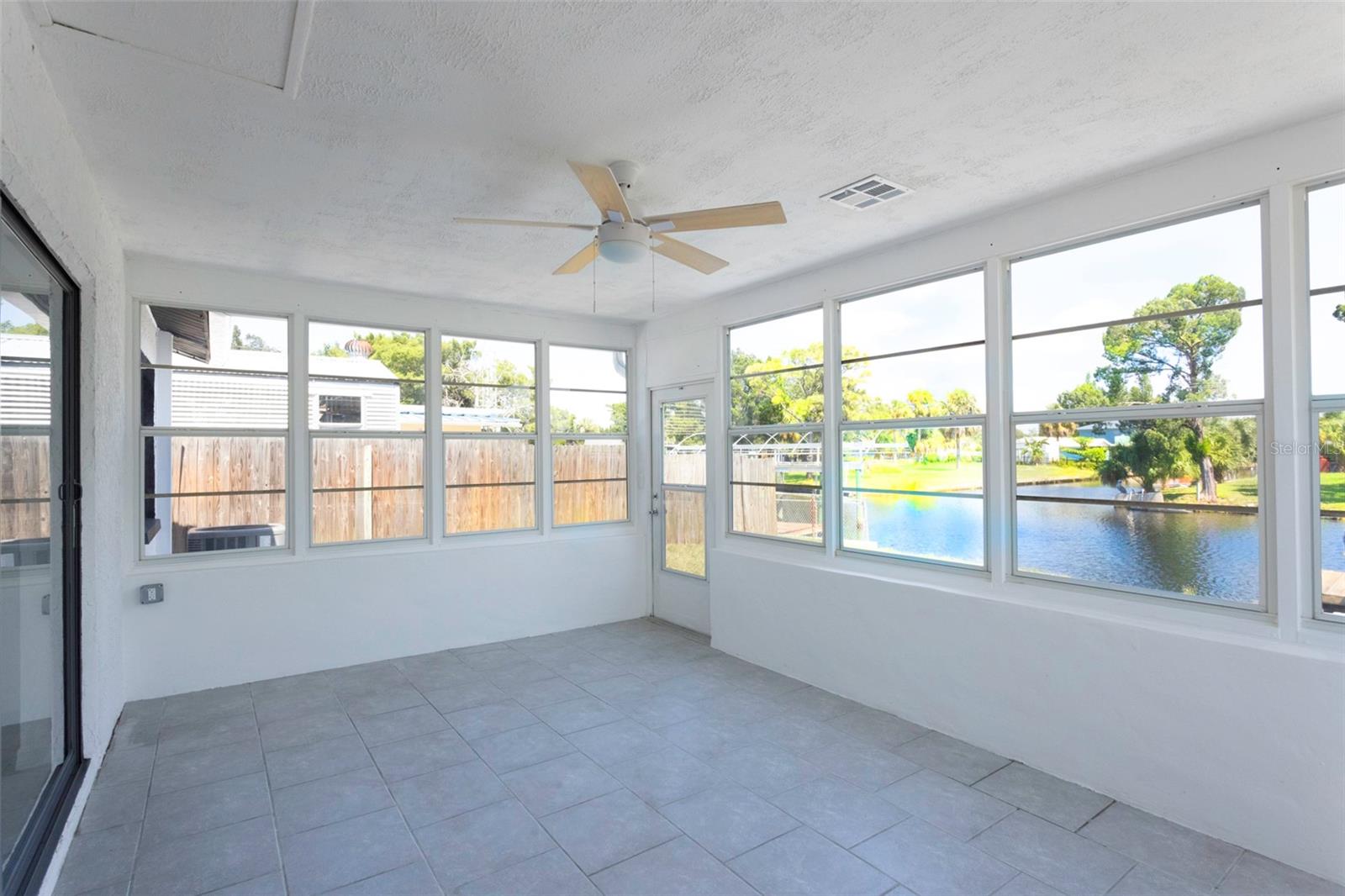 14820 Atlantic Ave Property Photo 25