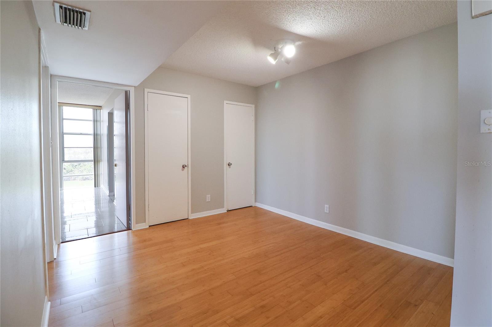 7400 Sun Island Dr S #501 Property Photo 10