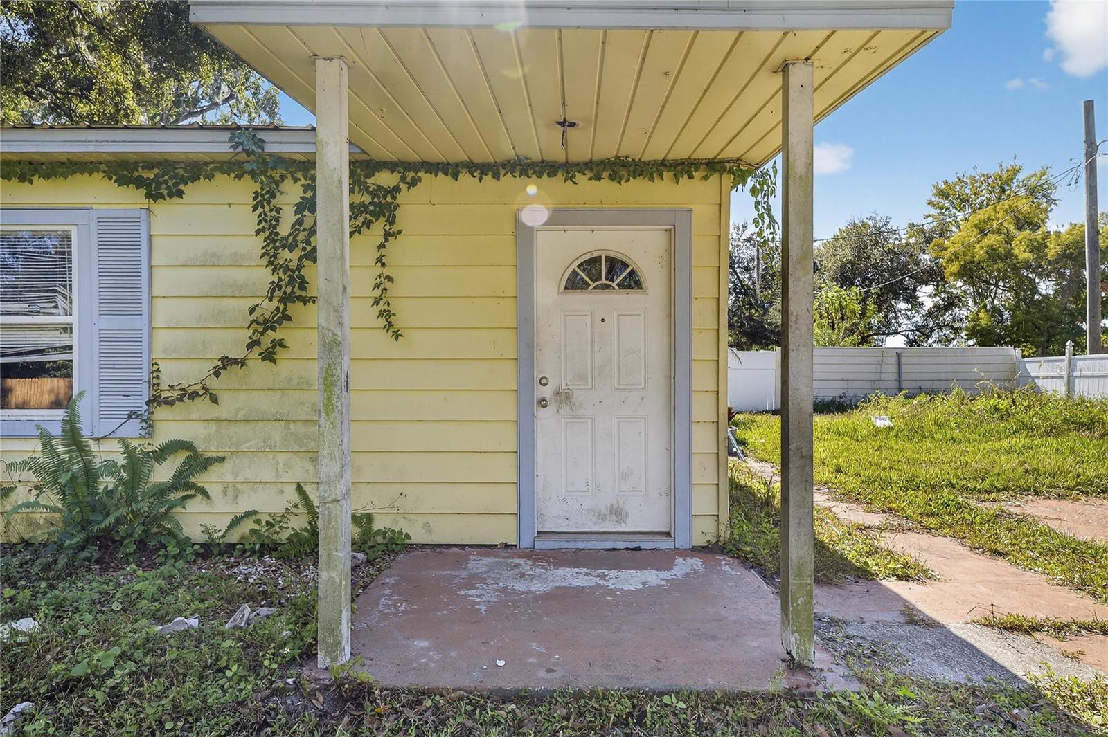 311 S Webb Rd Property Photo 1