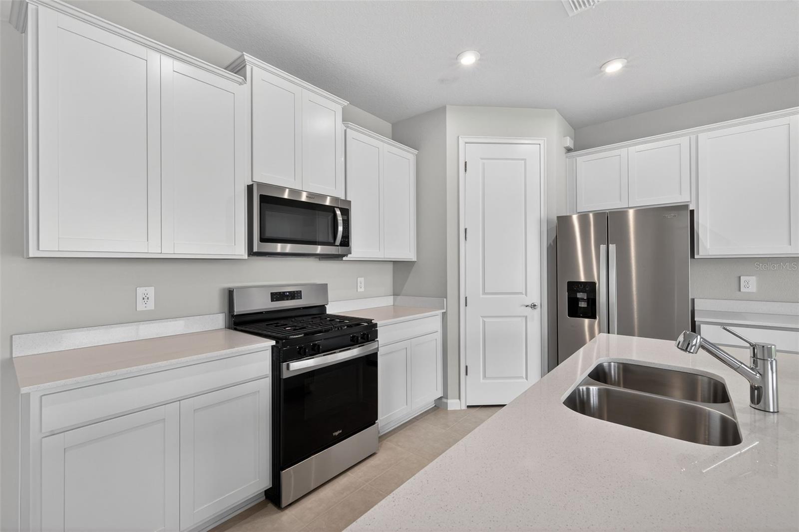 13014 Sunseed St Property Photo 8