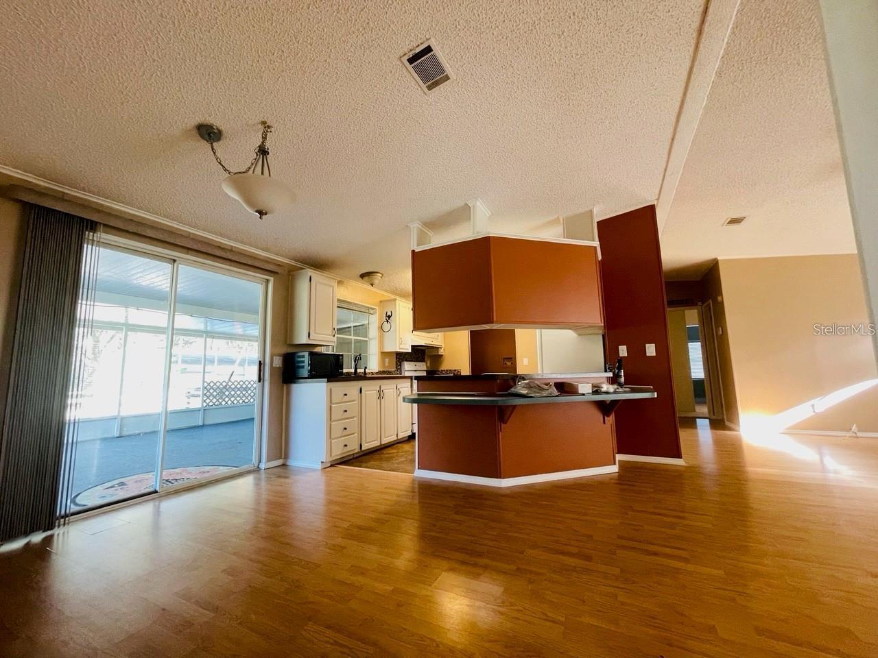 6810 Pearson Ln Property Photo 13