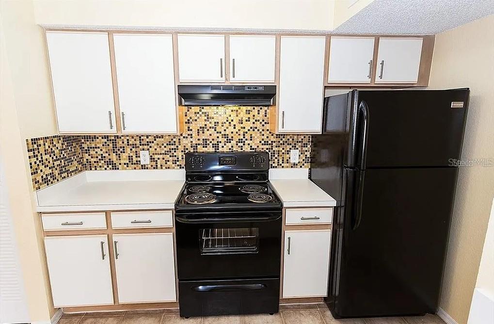 2206 Antigua Pl Property Photo 12
