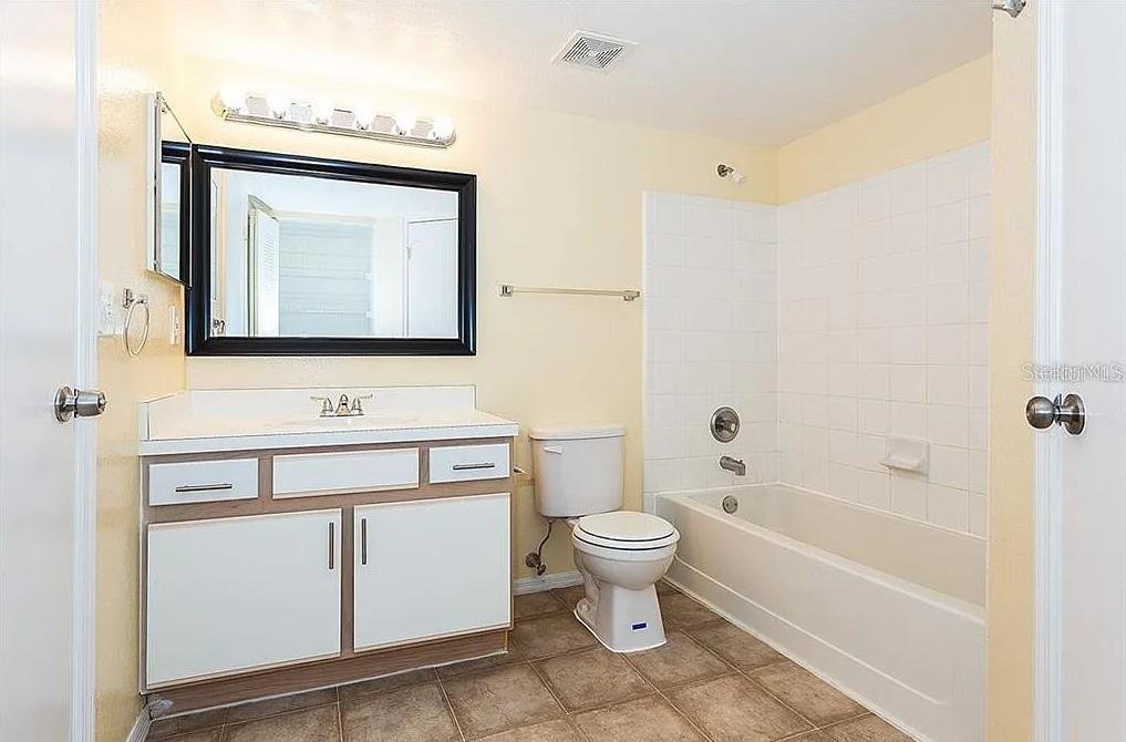 2206 Antigua Pl Property Photo 16