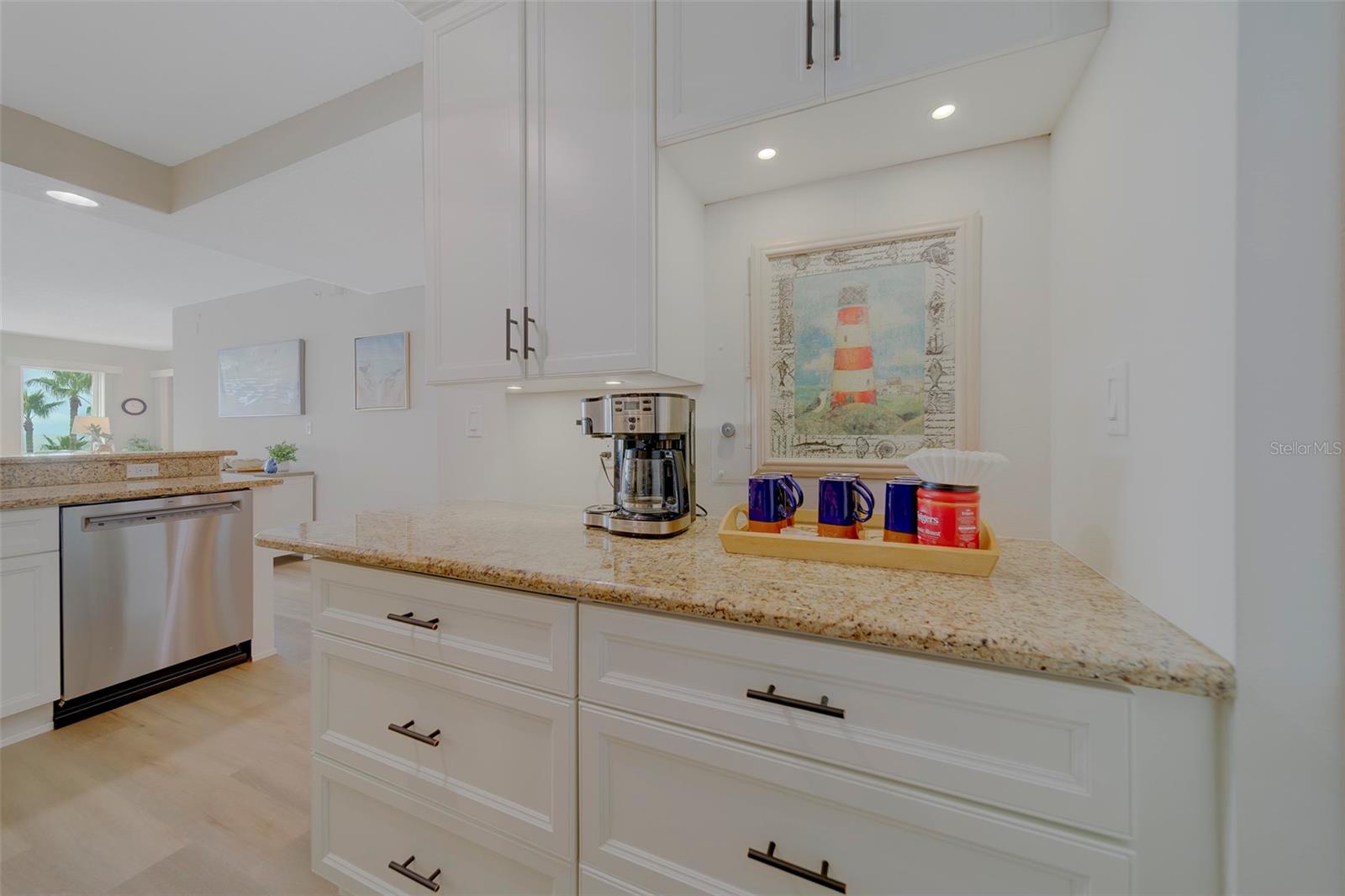 16700 Gulf Blvd #423 Property Photo 14