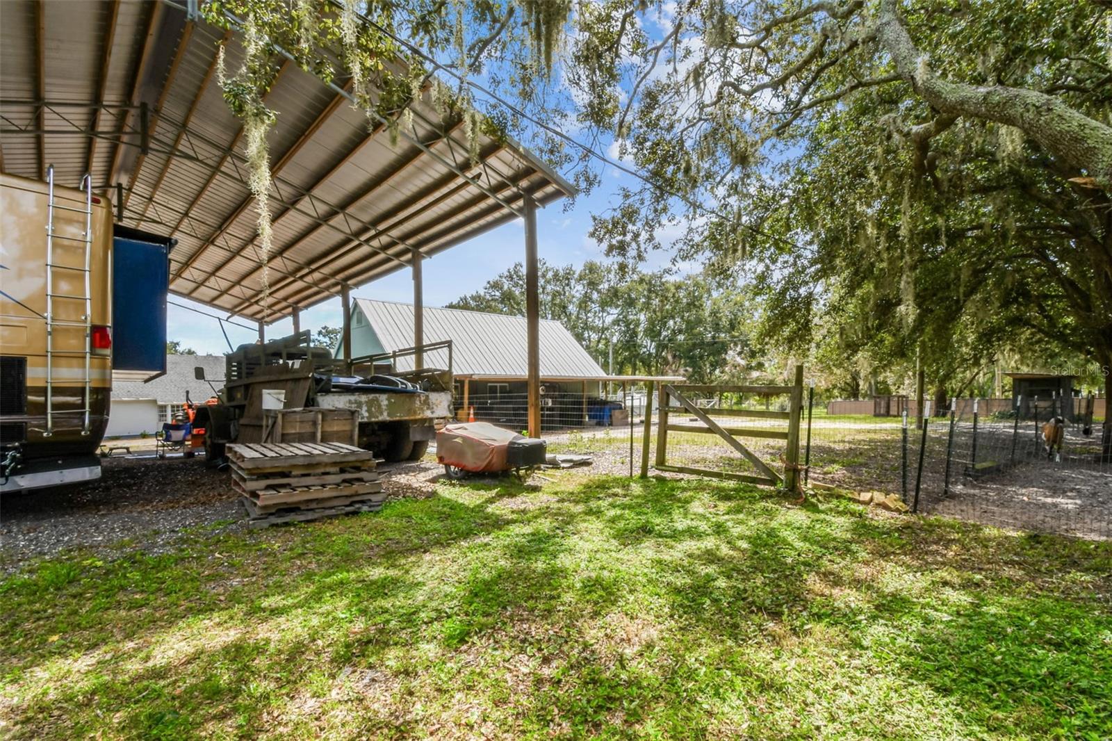 15019 Carlton Lake Rd Property Photo 60