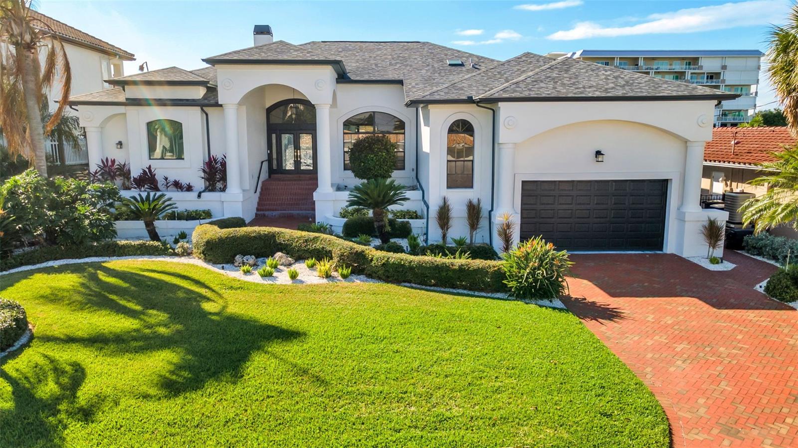 112 Leeward Is Property Photo 1