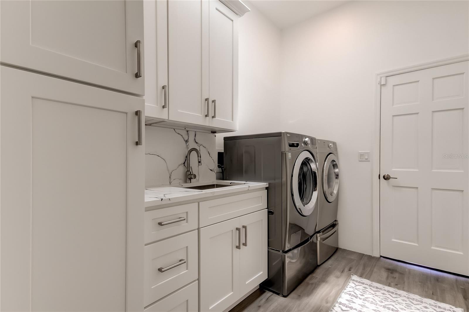 112 Leeward Is Property Photo 20